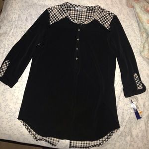 Classic Blouse with half way button up